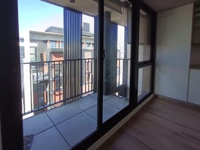 Alquiler Apartamento Nuevo De 1 Dormitorio Con Balcón Al Frente En Centro