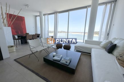 Penthouse en Delamar con vista al mar en alquiler anual- La Barra