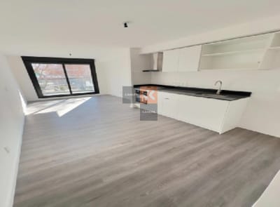 Venta con renta apartamento de 1 dormitorio en Cordón Sur