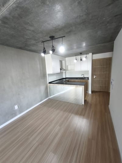 ALQUILER 1 DORMITORIO CON BALCON