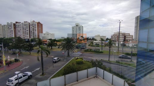 Apartamento en Alquiler, Mansa, Punta del Este, 3 Dormitorios.
