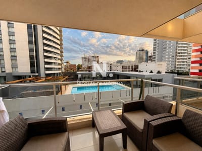 En venta apartamento con agradable vista de 2 dormitorios, en Brava Punta del Este