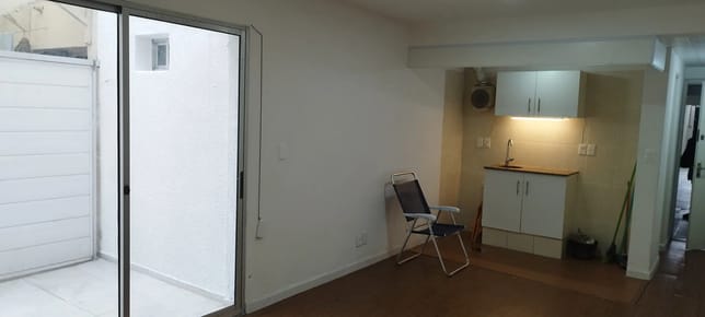 Alquiler Monoambiente Planta Baja Patio Pequeño En Aguada