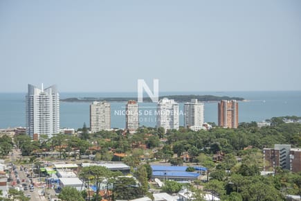 Apartamento  de 2 dormitorio en Edificio Gala vista , Punta del este , Maldonado