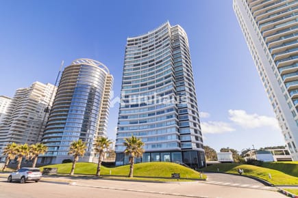 VENTA APARTAMENTO CUATRO DORMITORIOS PUNTA DEL ESTE EDIFICIO TIBURON III