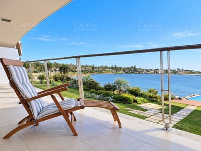 Departamento en venta y alquiler en La Barra con vista a la Laguna