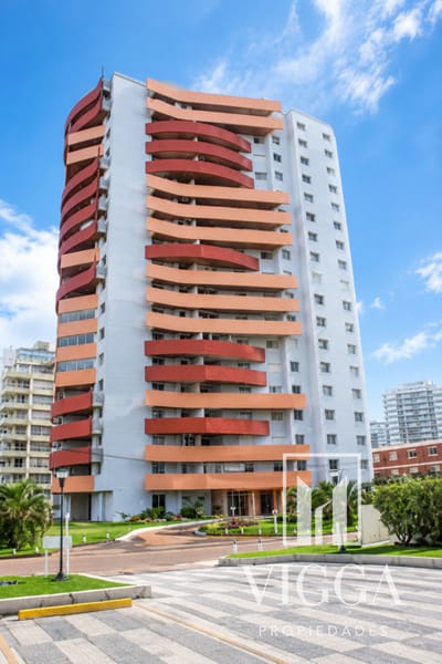 Apartamento en venta dos dormitorios Punta del Este