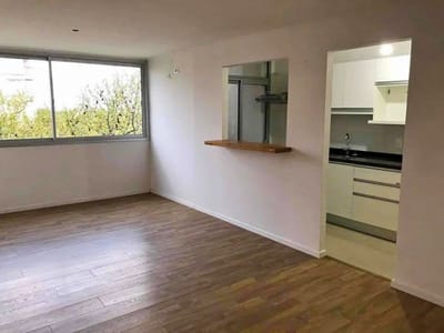 Apartamento de 2 dormitorios con cochera en Palermo