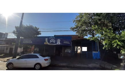 En Venta Salón comercial con Vivienda y Depósitos