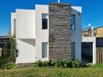 venta y alquiler de Casa , 3 dormitorios, Manantiales