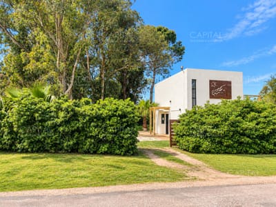 Casa en venta en El Tesoro La Barra a 1 cuadra de Ruta 10