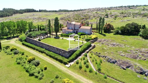 Majestuosa chacra Toscana Style!! 1.500 m2 construidos.