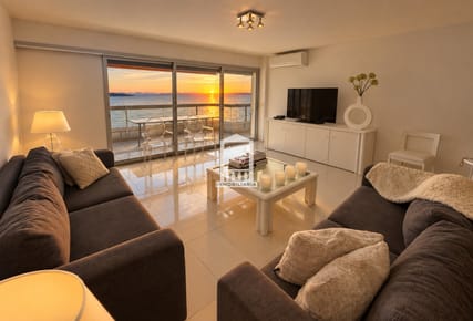 Primera fila, 4 dorm, piso alto con toda la vista, parrillero propio.