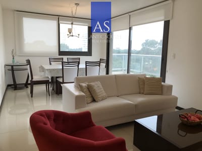 Apartamento de 3 dormitorios con servicios Punta del Este
