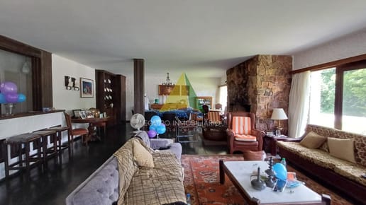 Vende Casa en Zona comercial en Lugano - Punta del Este - Ref : EQP7164