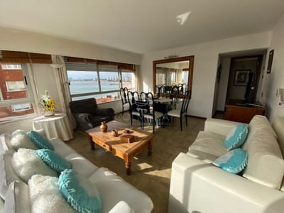 Apartamento en Alquiler en Peninsula, 2 dormitorios .