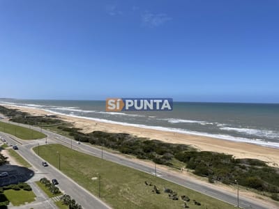 APARTAMENTO EN ALQUILER PUNTA DEL ESTE CON VISTA AL MAR 2 DORMITORIOS EXELENTE!!!