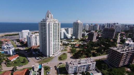Apartamento en Venta de 2 dormitorios en Playa Brava , Punta del este