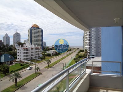 APARTAMENTO EN AIDY GRILL PUNTA DEL ESTE A 300 METROS DE PLAYA BRAVA