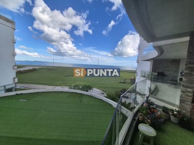 Apartamento en venta primera linea Playa Mansa Punta del Este 2 dormitorios