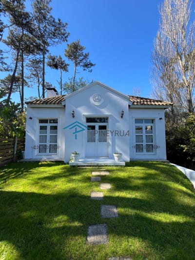 Casa en Venta en Montoya, cerca del mar, bien ubicada.