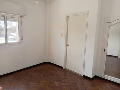 AMPLIO APARTAMENTO DE 1 DORMITORIO CON COCINA DEFINIDA Y TERRAZA