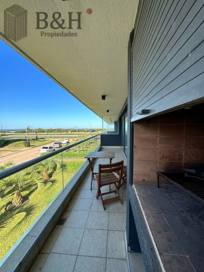 Venta Apartamento frente al mar, primera linea punta del este