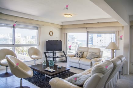 PORTO MARE , PUERTO , Penthouse duplex de 3 dormitorios en venta. Departamento con parrillero.