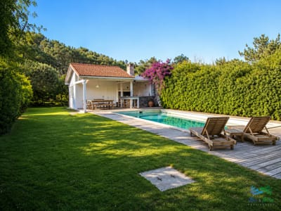 En venta Casa de 4 Dormitorios con Piscina en Montoya, La Barra