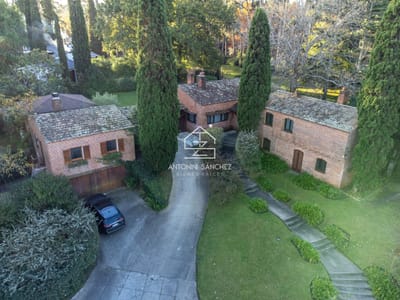 ESPECTACULAR CASA EN ZONA SHOPPING