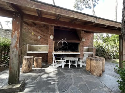 CASA DE 3 DORMITORIOS EN ALQUILER TEMPORAL CERCA DEL MAR