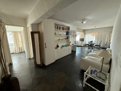 Apartamento en venta de 2 dormitorios c/ cochera en Península