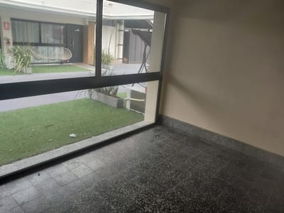 Amplio comodo duplex de 1 dormitorio en suite con terraza y lavadero escritorio