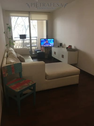 Apartamento en alquiler, 1 dormitorio, 1 baño, balcón, garaje. Pocitos.