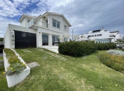 Venta casa 6 dormitorios. Peninsula, Punta del Este.