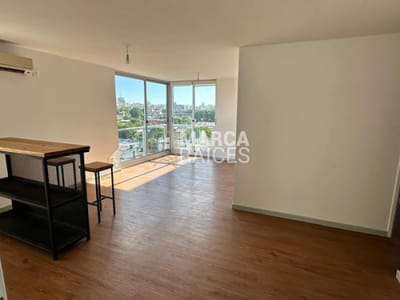 Alquiler Apartamento 2 Dormitorios con Garage. Tres Cruces, Montevideo