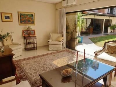 Vendo Residencia zona Banco Central