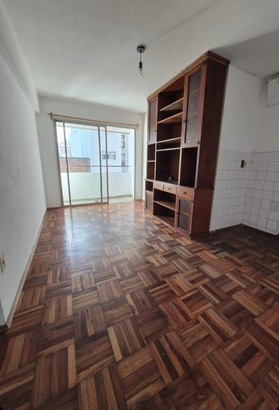 Exclusivo apartamento de 1 dormitorio en alquiler en Valparaíso, a pasos de Av. del Libertador: ¡Vive la comodidad y el estilo!