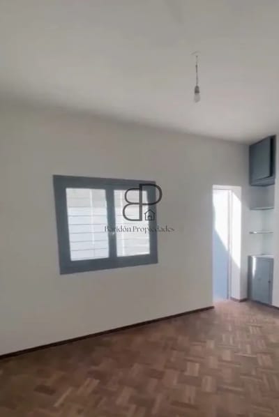 Venta con Renta 7,6% 1 Dormitorio Perez Castellano con Patio