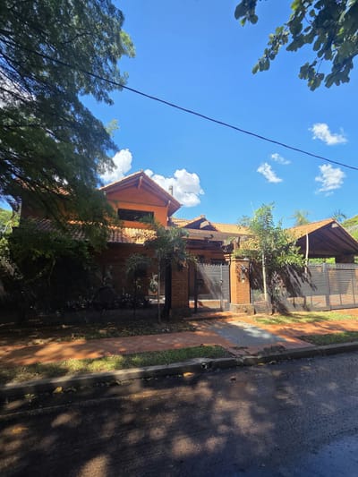 En venta Hermosa Residencia Bo. Los laureles