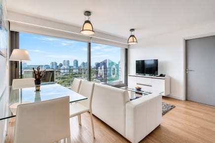 Moderno Apartamento de 2 Dormitorios - Punta del Este