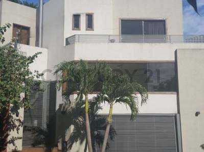 ALQUILO HERMOSA RESIDENCIA- B° YCUA SATI