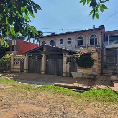 Vendo Dúplex ubicada en el Primer Barrio de Luque