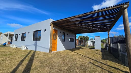 Casa Venta 2 Dormitorios 2 Baños, A Estrenar en Tierra Calma - MAGNOLIA