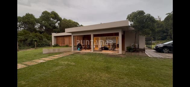 ALQUILER DE CASA DE 3 DORMITORIOS EN PORTEZUELO