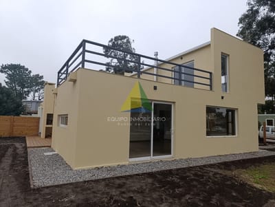 Casa a estrenar en venta - Pinares - Punta del Este - Ref : EQP8370