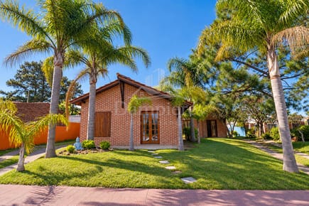 Complejo de cabañas en venta en Piriápolis