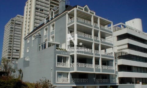Moderno apartamento en Península, a pasos del mar