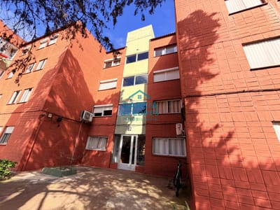 Apartamento de 3 dormitorios en Complejo B9