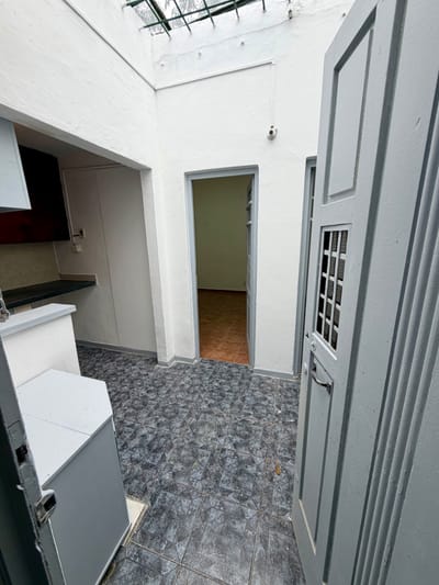 Vendo apartamento de 2 dorm y azotea próximo a 8 de Octubre y Belloni